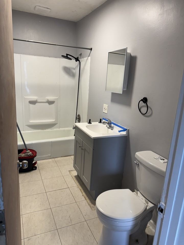 442 Grafton St #2ndFL - Photo 6 of 10