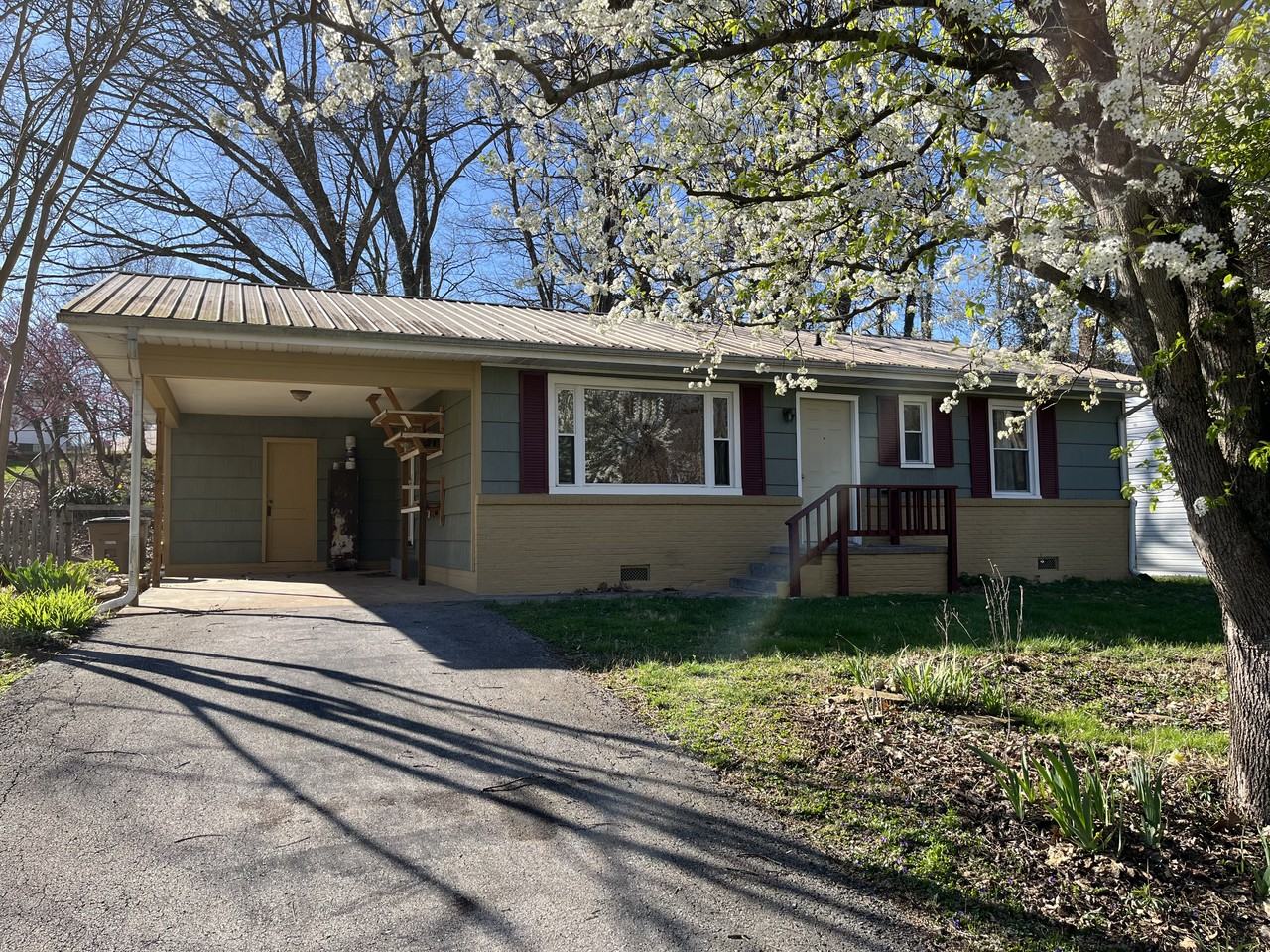 2911 Davis St #NA - Photo 2 of 28