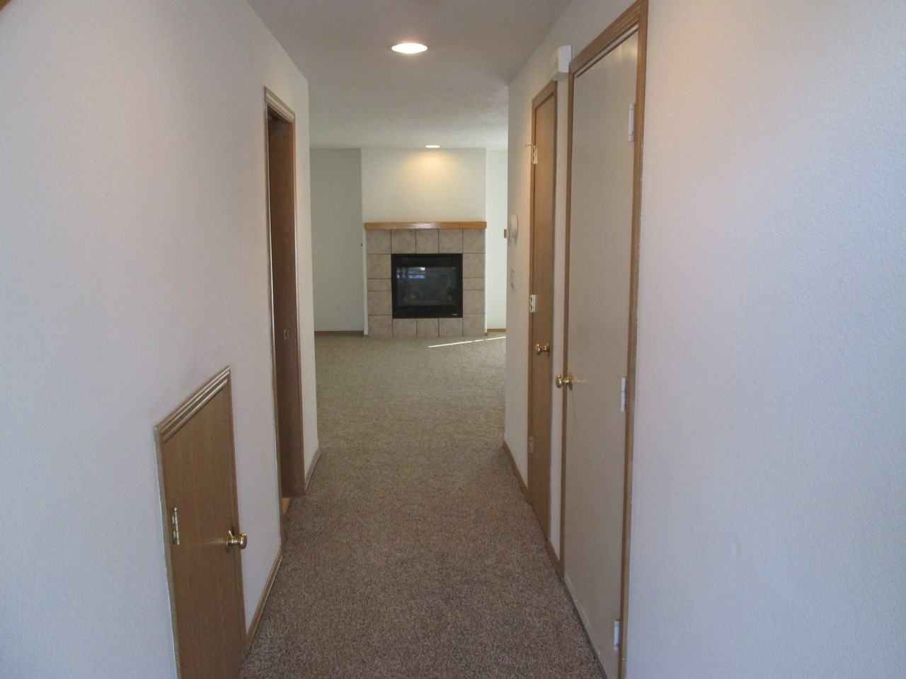 1454 Sw 16th St - Photo 4 of 12