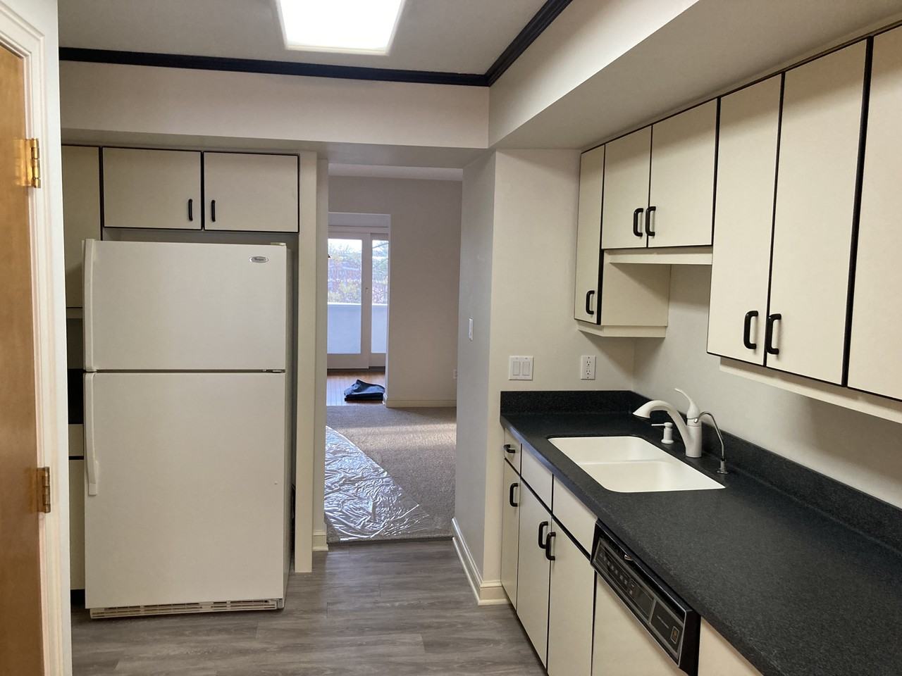 2739 Juno Pl #2739 - Photo 4 of 26