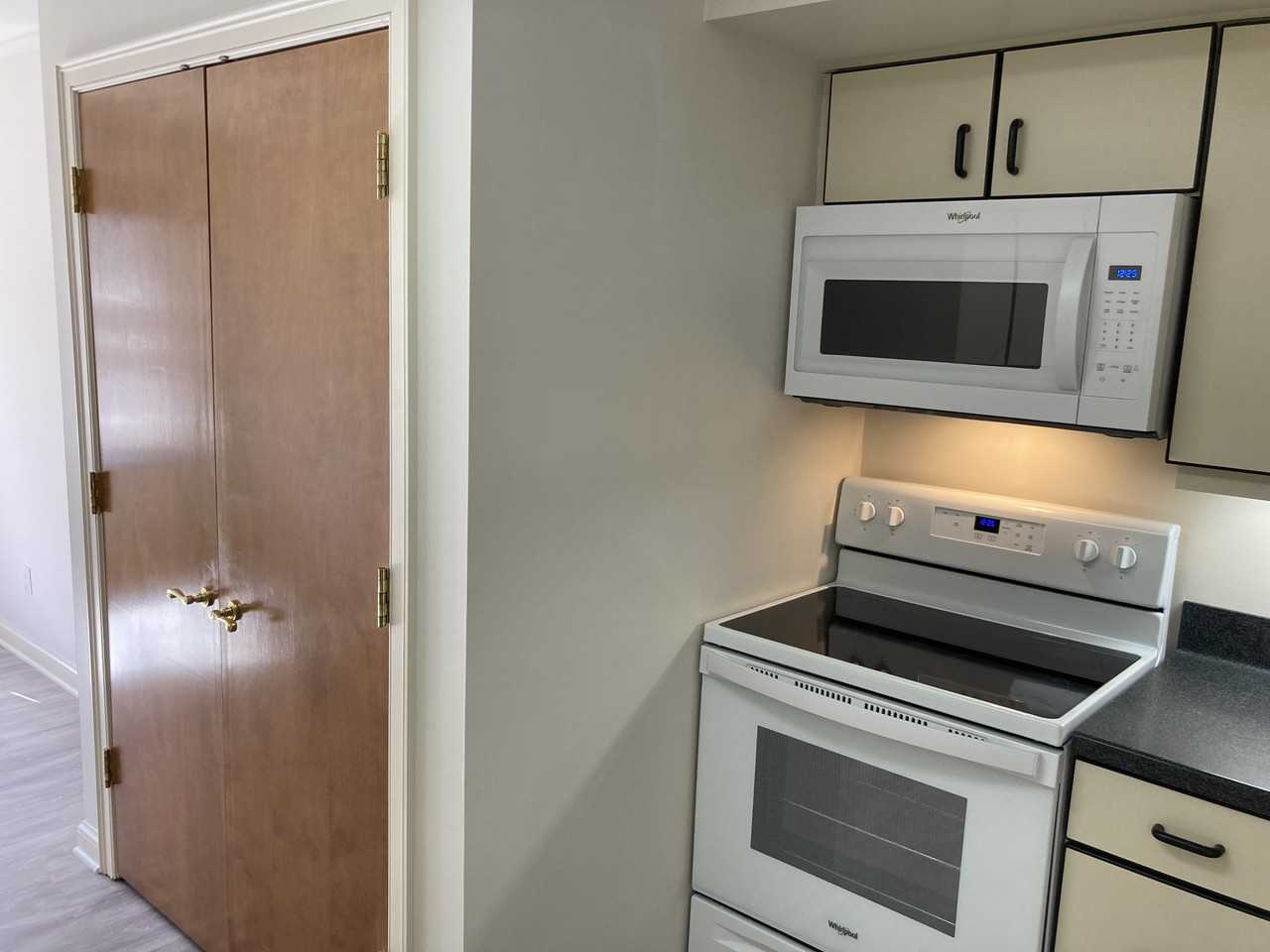 2739 Juno Pl #2739 - Photo 5 of 26