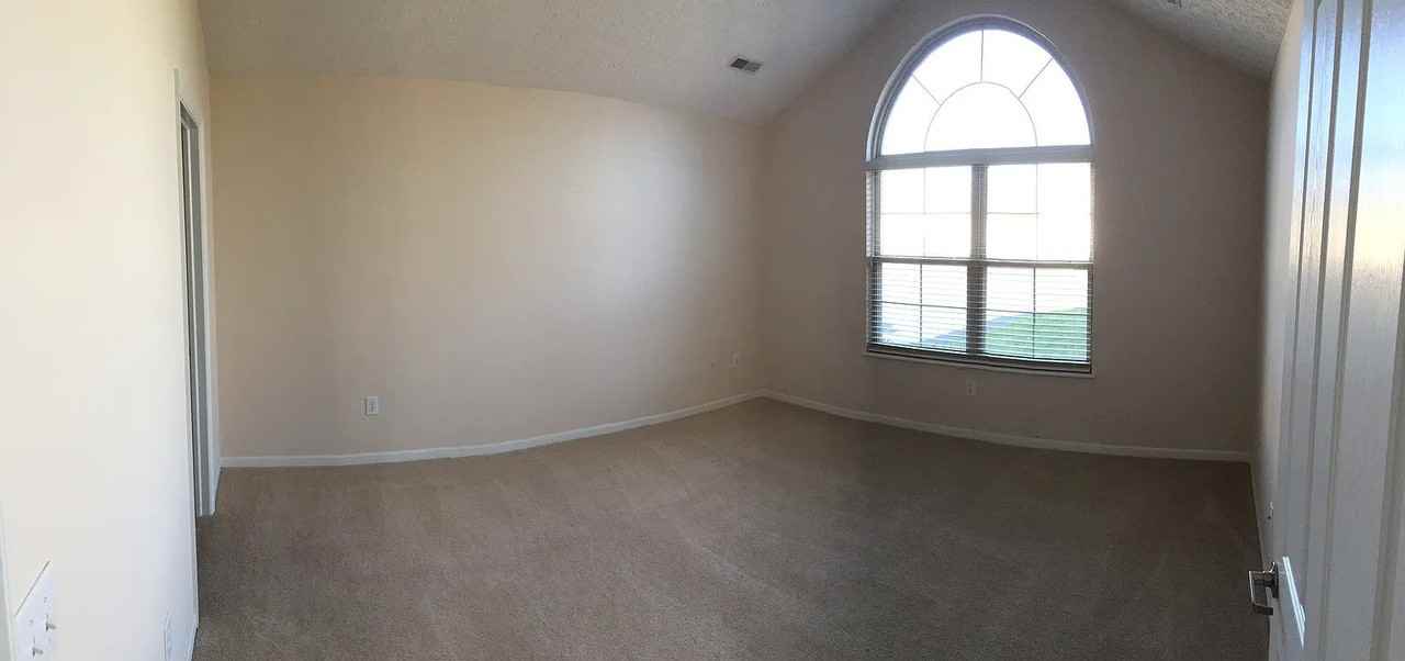 7390 Falls View Cir #7390 - Photo 5 of 14