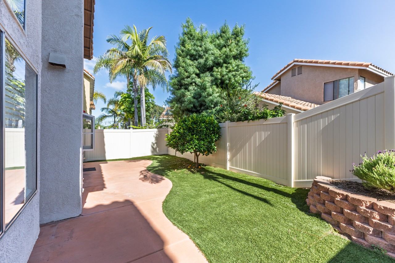 1233 Adobe Ter #NA - Photo 2 of 12