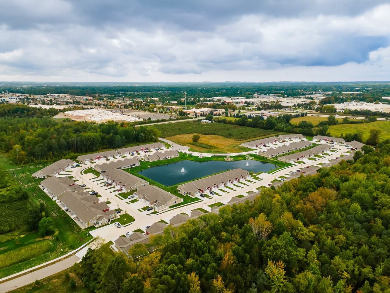 Redwood Holland - Photo 5 of 25