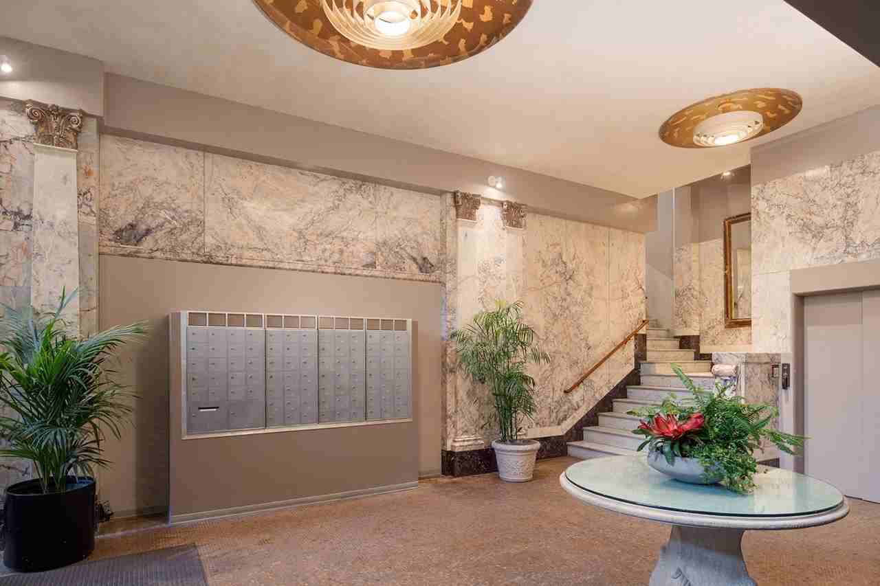 Washington Plaza Apartments - Photo 3 of 37