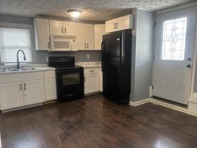 721 W Walnut St #NA - Photo 1 of 1