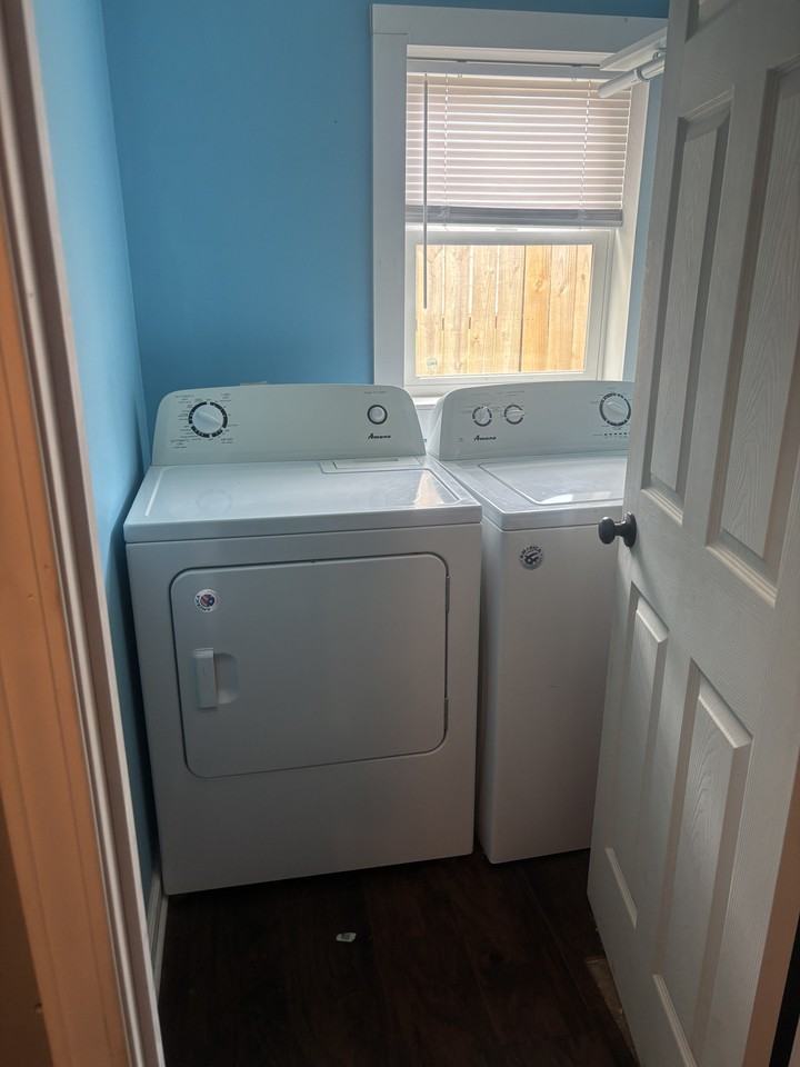 721 W Walnut St #NA - Photo 3 of 6