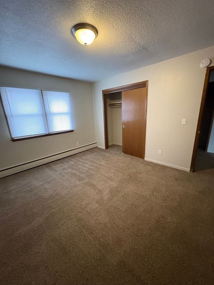 1 bed, 1 bath - $695/month - Photo 6 of 8