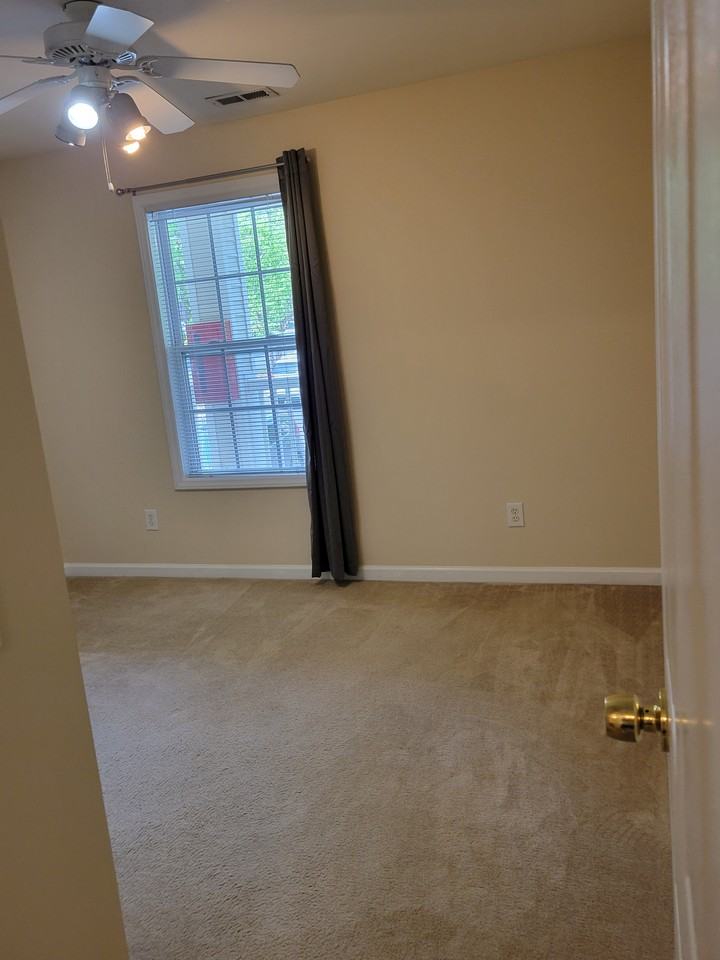 2801 Trailwood Pines Ln #202 - Photo 7 of 11