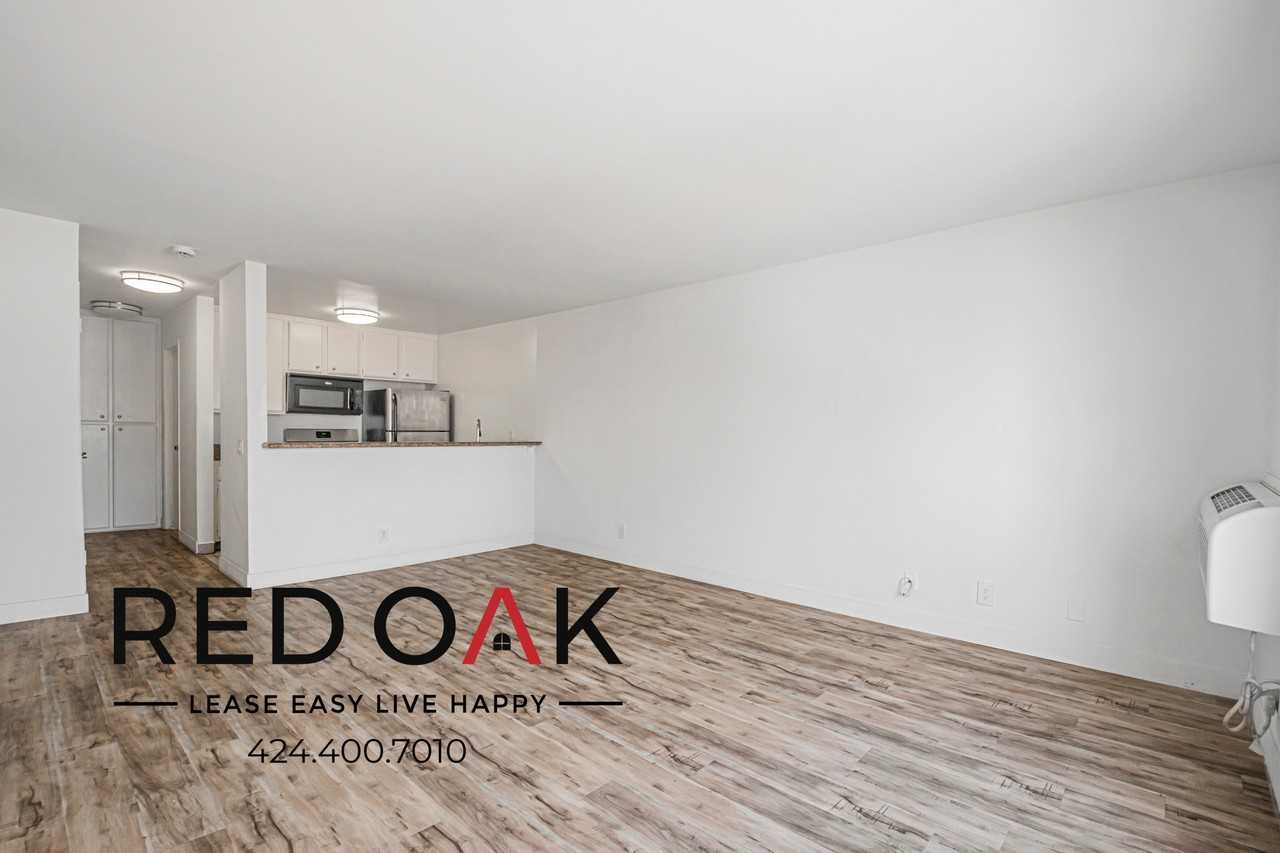 1522 N Formosa Ave - Photo 2 of 28