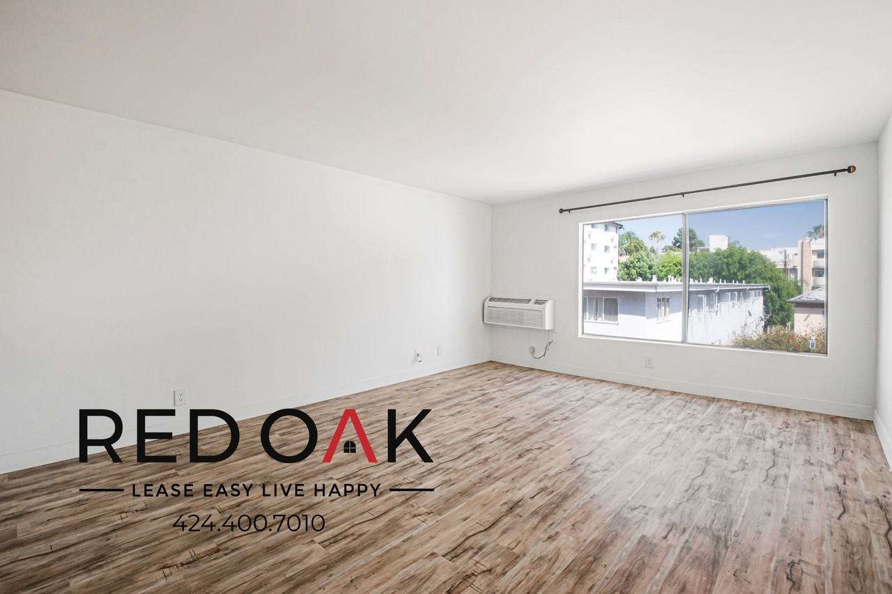 1522 N Formosa Ave - Photo 6 of 28