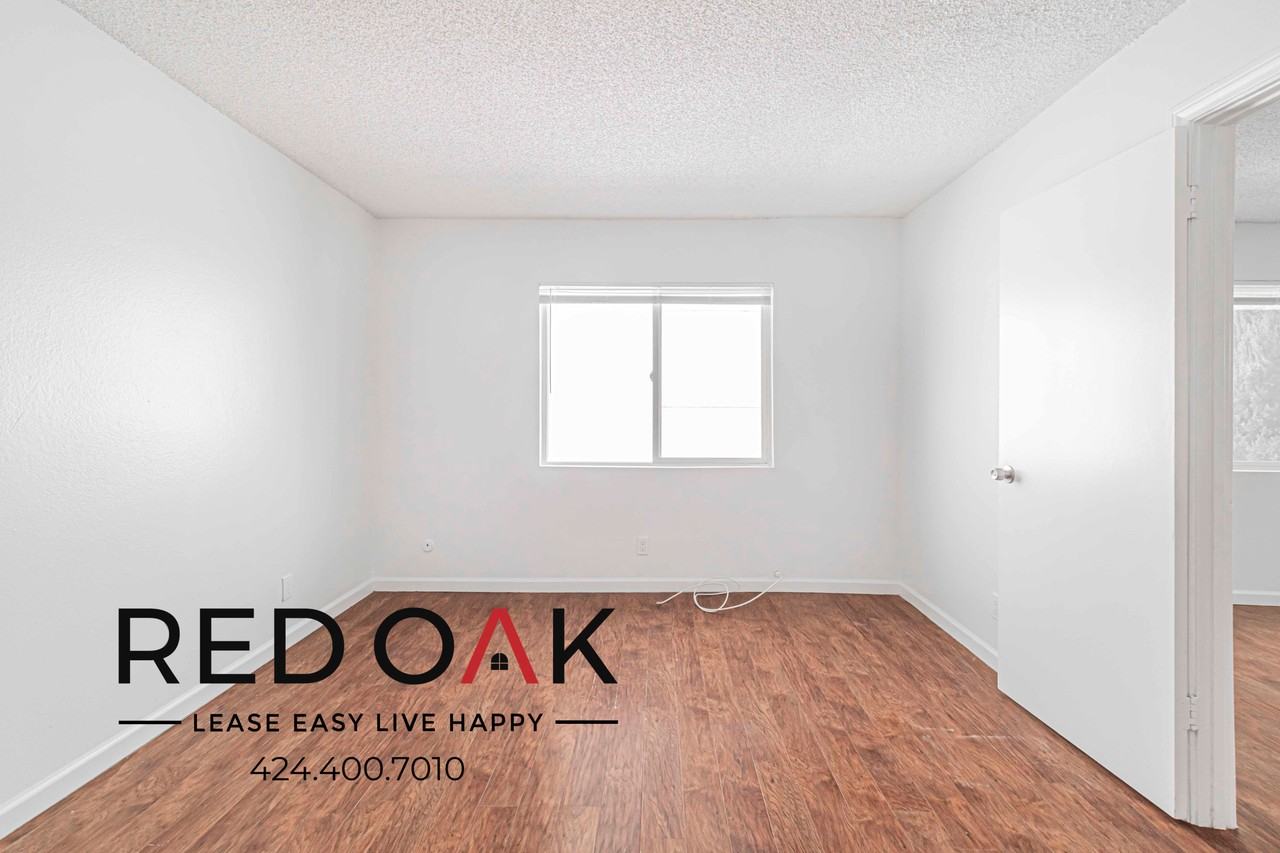 5624 Fair Ave - Photo 2 of 17