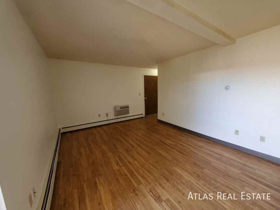 112 Rutgers Avenue - Photo 4 of 11