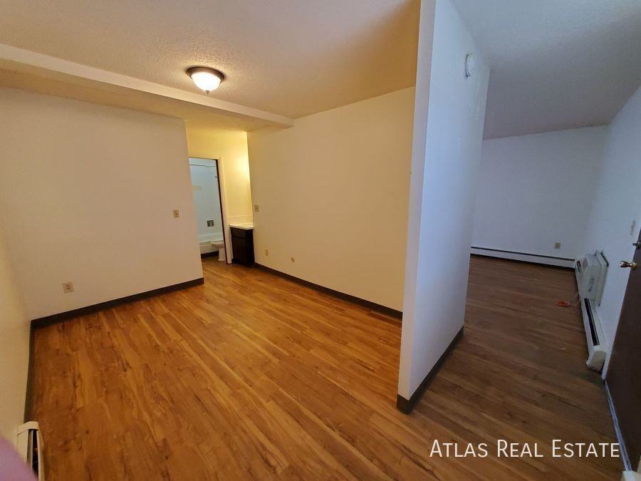 112 Rutgers Avenue - Photo 7 of 11