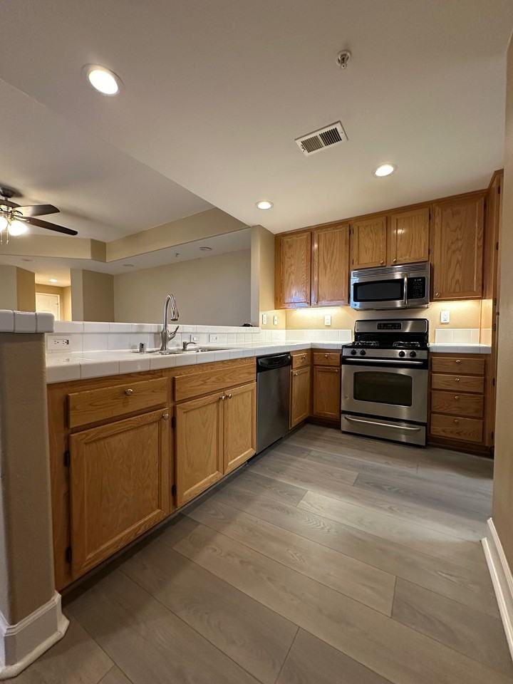 1875 Baudouin Pl #1 - Photo 2 of 19