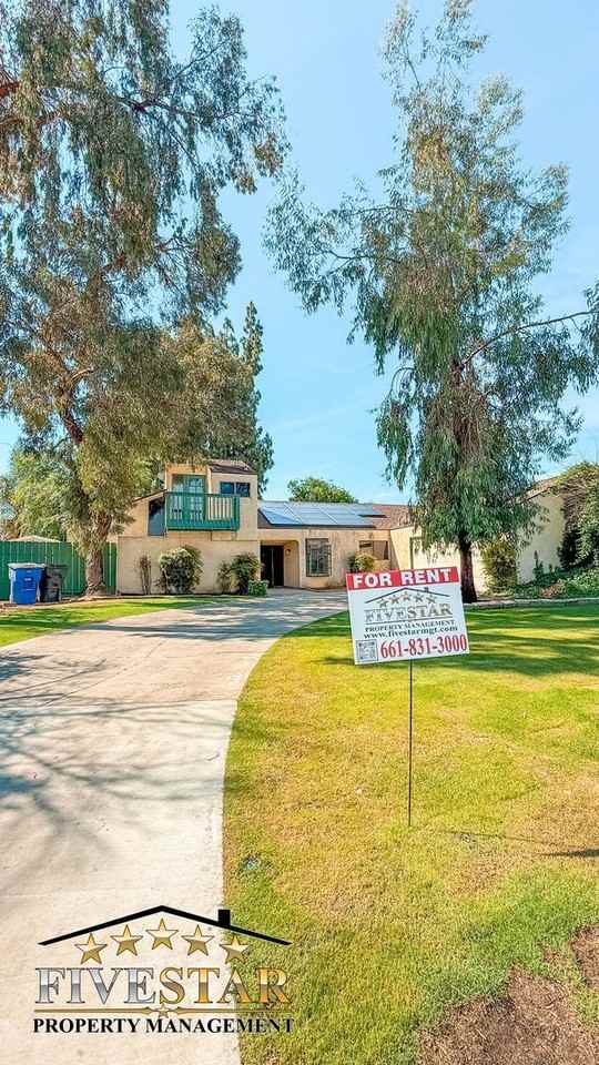 2246 Hasti Acres Dr - Photo 2 of 32