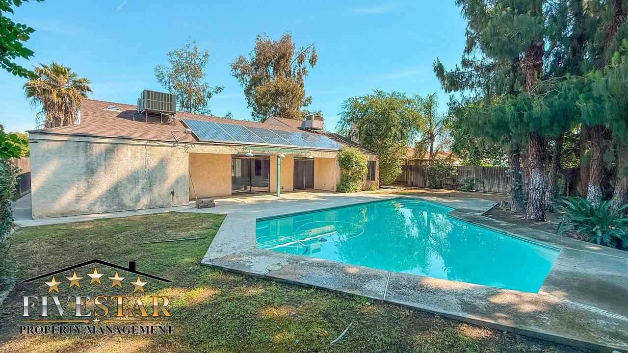 2246 Hasti Acres Dr - Photo 3 of 32