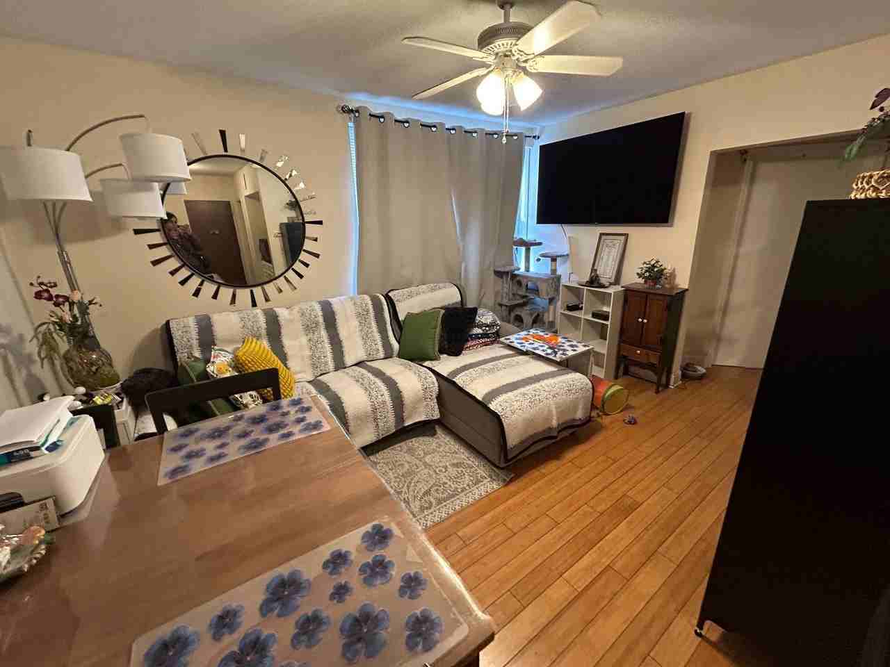 1819 N. Cambridge Ave. - Photo 5 of 14
