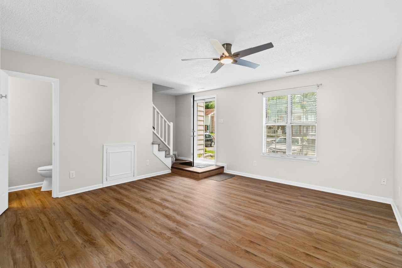 908 Spinnaker Ct #1 - Photo 3 of 48