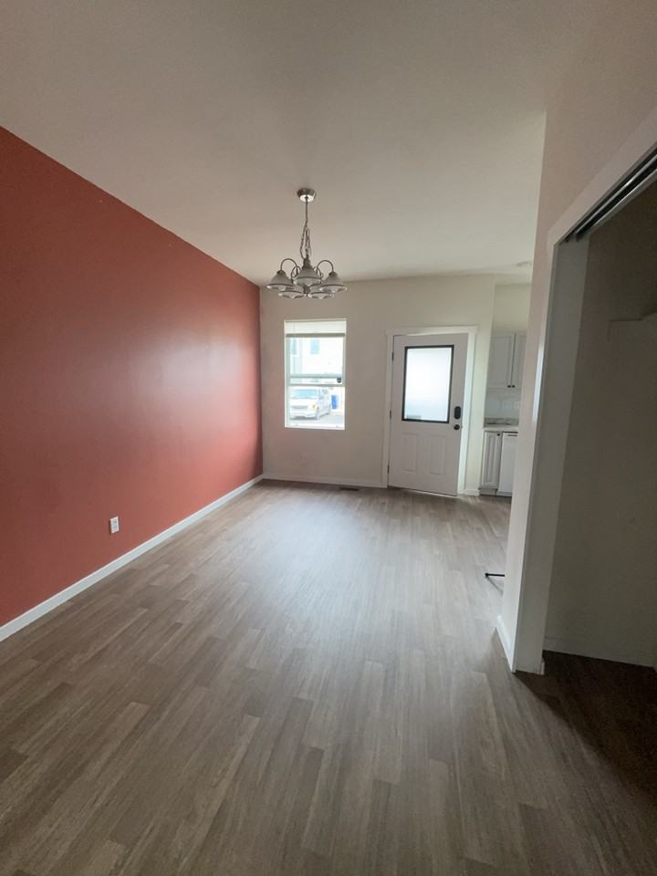 5198 Dovetail Ln #1 - Photo 5 of 19