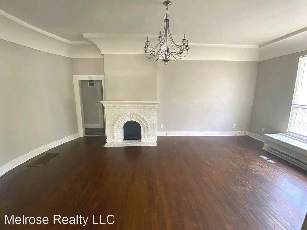 Northwest 11th St Unit B_1740 - Photo 2 of 12