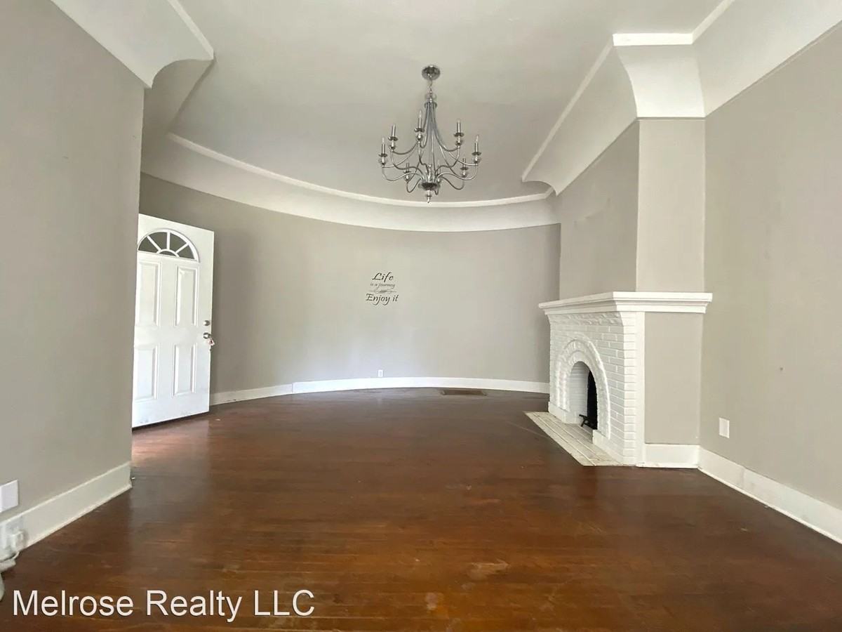 Northwest 11th St Unit B_1740 - Photo 3 of 12