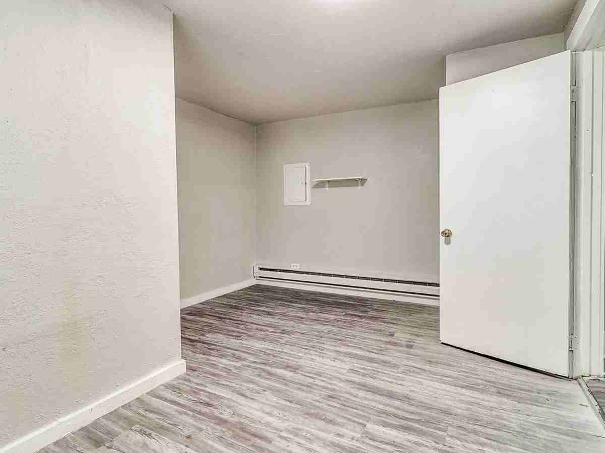 NW 11th St Unit D_1740 - Photo 6 of 15