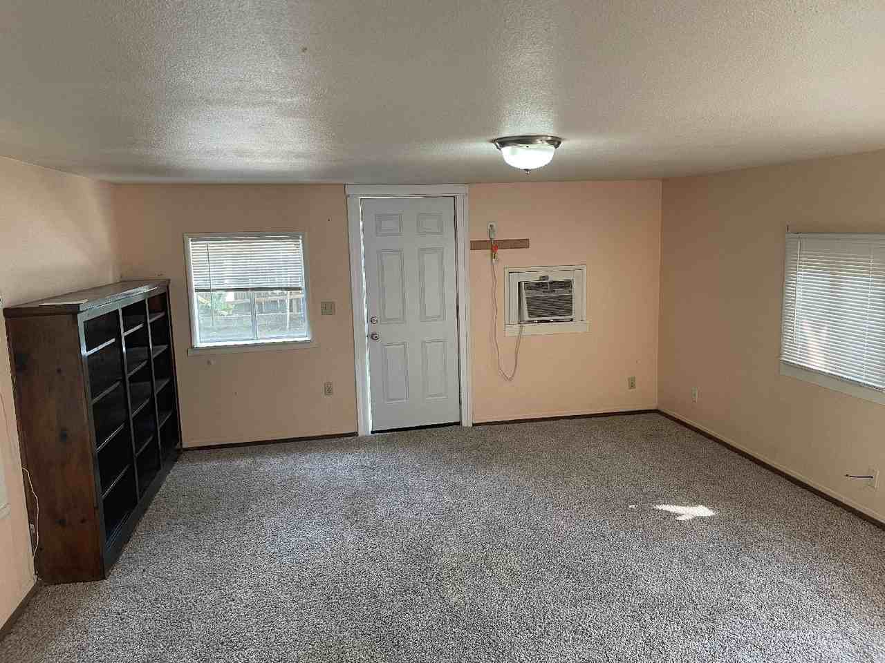 1092 Humboldt Avenue (G) - Photo 4 of 14