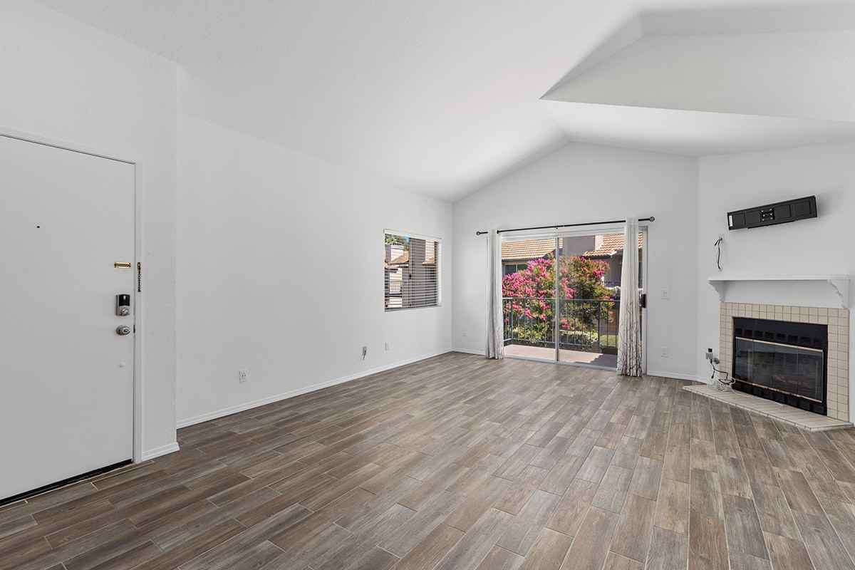 11239 Avenida De Los Lobos - GUnit G #G - Photo 2 of 30