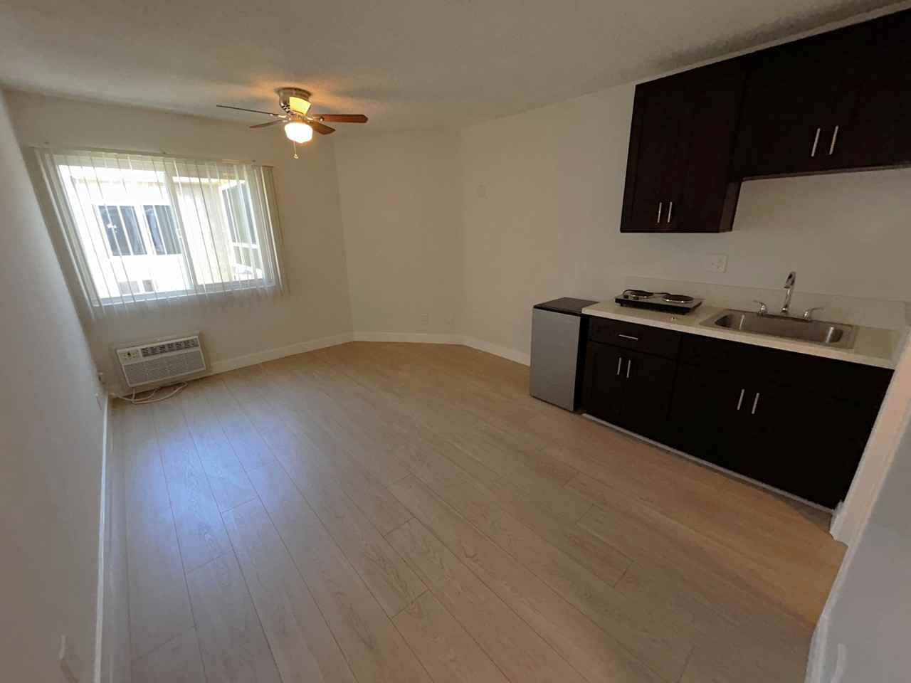 3169 - 319 S. New Hampshire Av - Photo 6 of 11