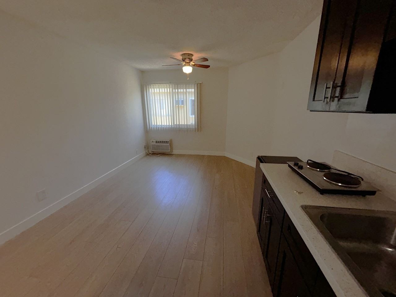 3169 - 319 S. New Hampshire Av - Photo 7 of 11