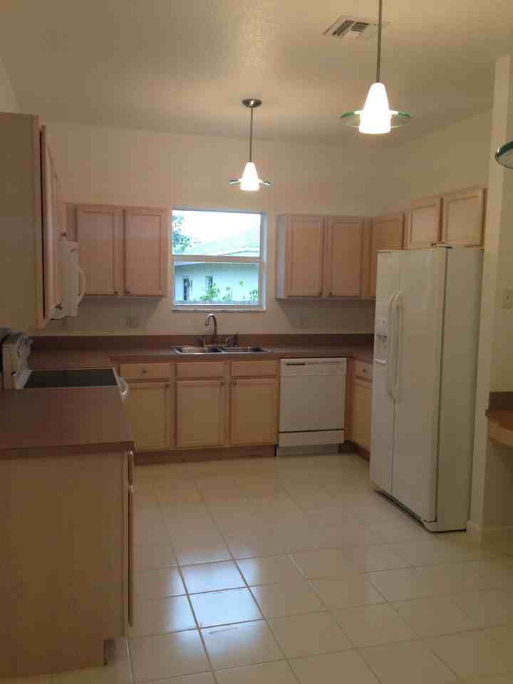 1731 Lavue Ave #1 - Photo 6 of 12