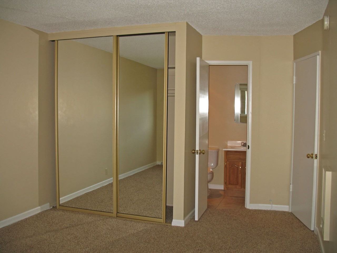 2 Torrance Palms Apartments - Photo 6 of 9