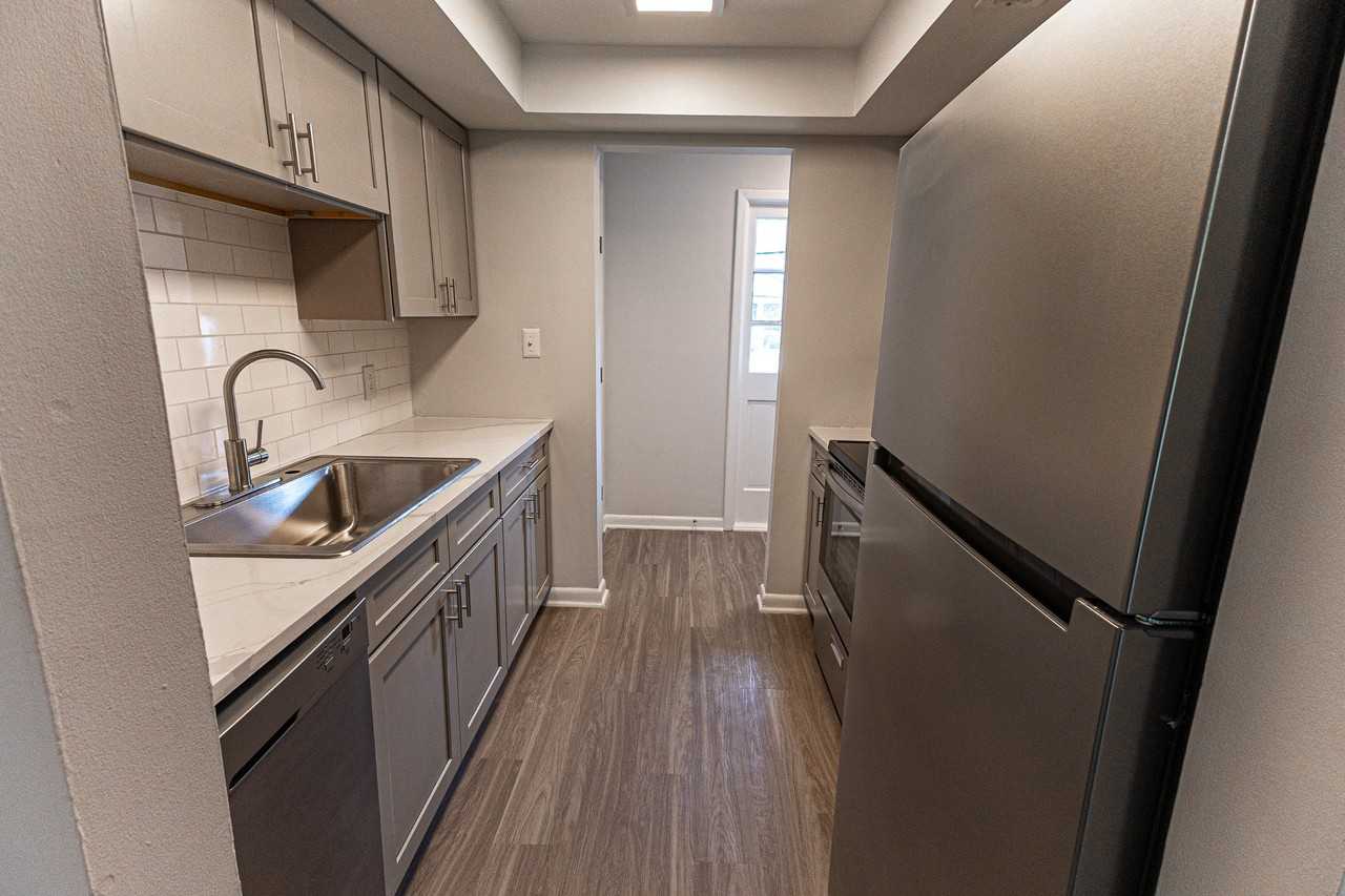 Faris Residences Georgetown - Photo 2 of 13