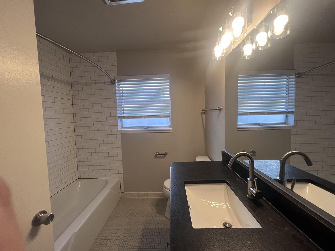 401 Lange Road - Photo 5 of 26
