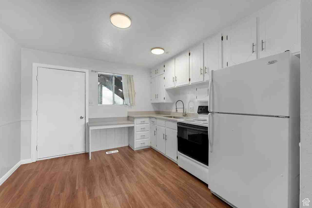 485 W Main St #A - Photo 6 of 9