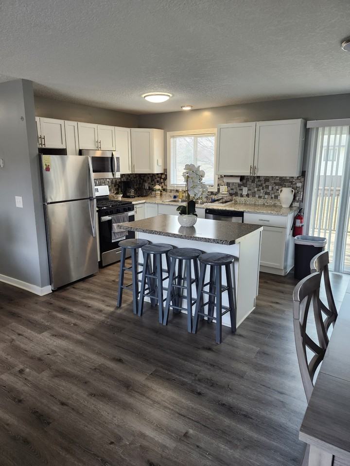 7211 Camden Ave N #1 - Photo 5 of 32