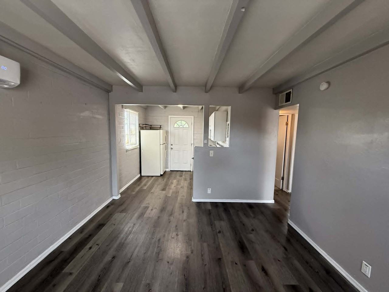 827 N Columbus Blvd #1 - Photo 4 of 19