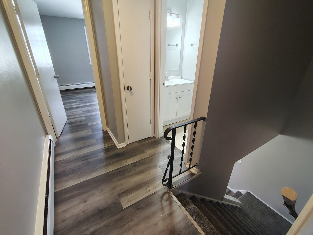 4960 Hinsdale Avenue #8 - Photo 6 of 9