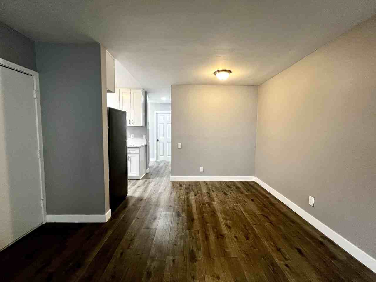 4424 47th Street - Photo 2 of 16