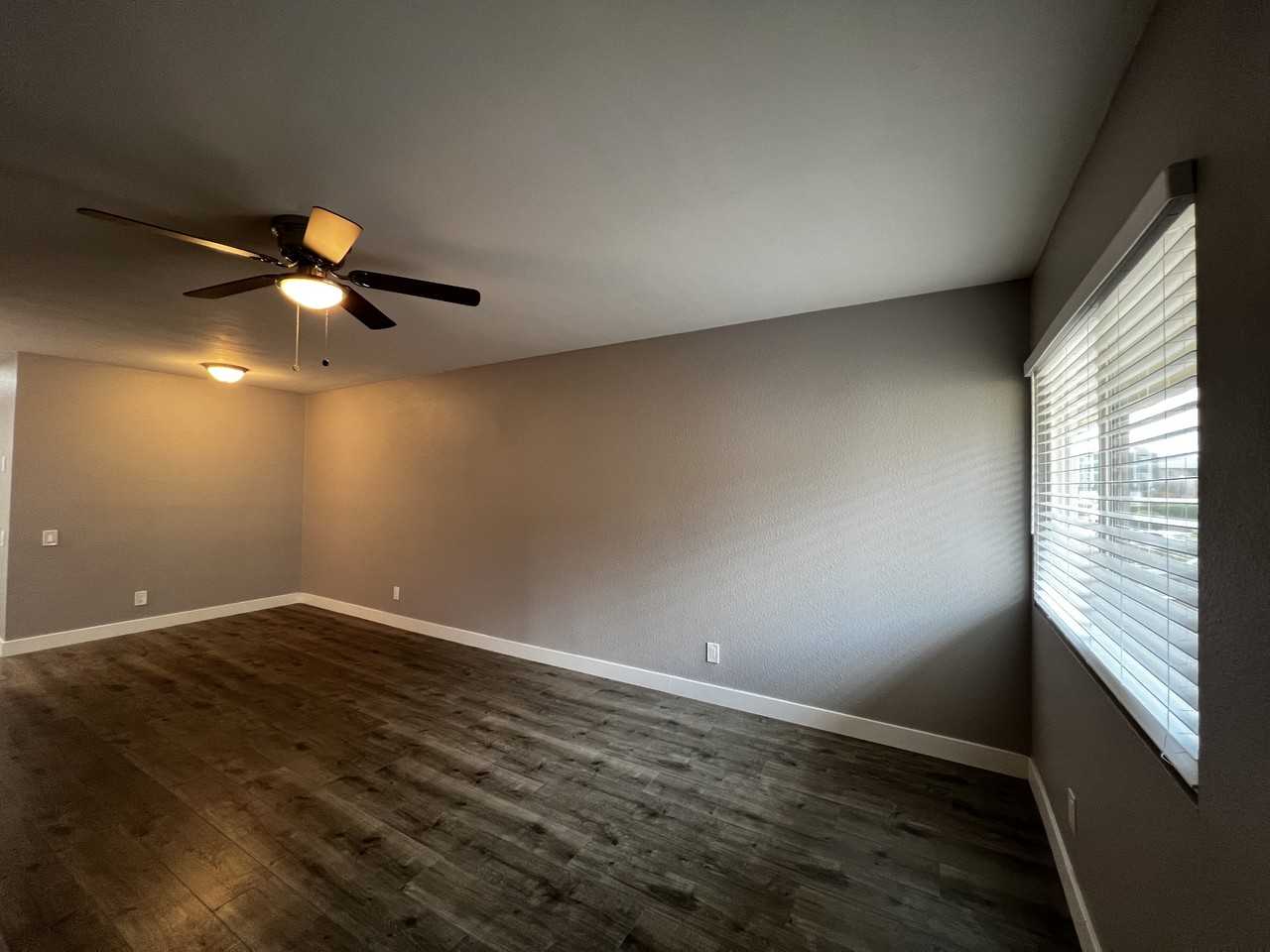 4424 47th Street - Photo 3 of 16