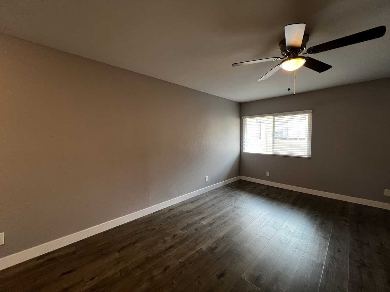 4424 47th Street - Photo 4 of 16