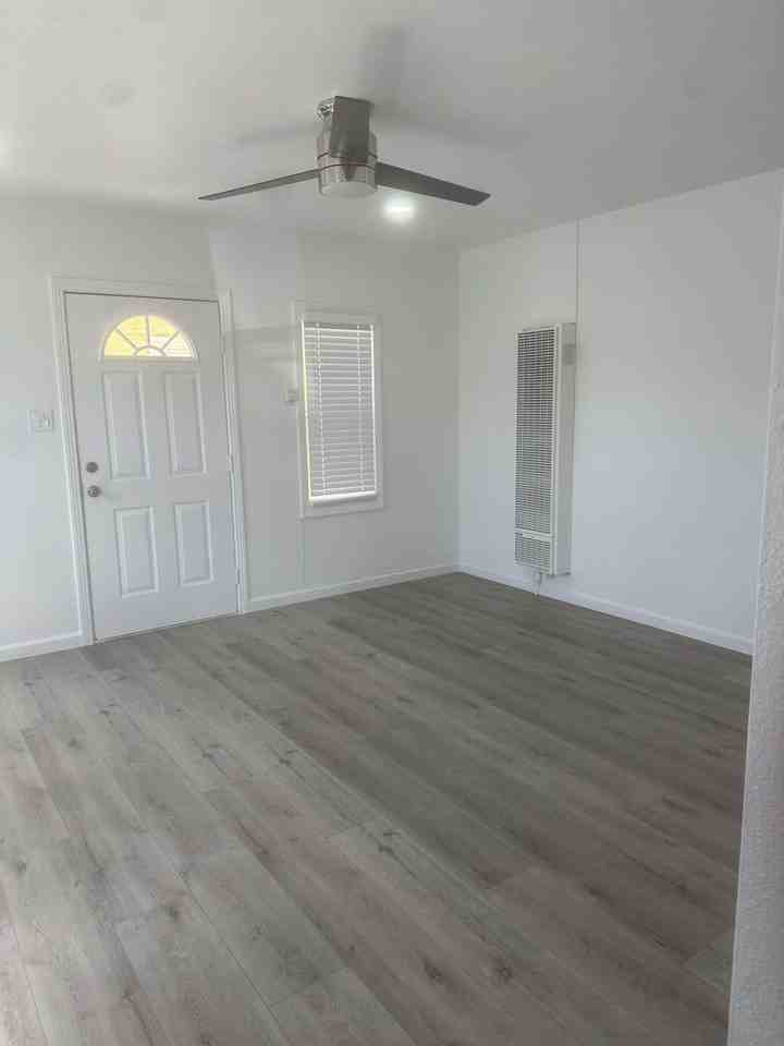 28th St Apartments - Photo 6 of 35