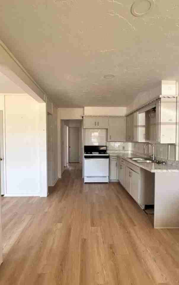 2507 Harper Street - Photo 2 of 8