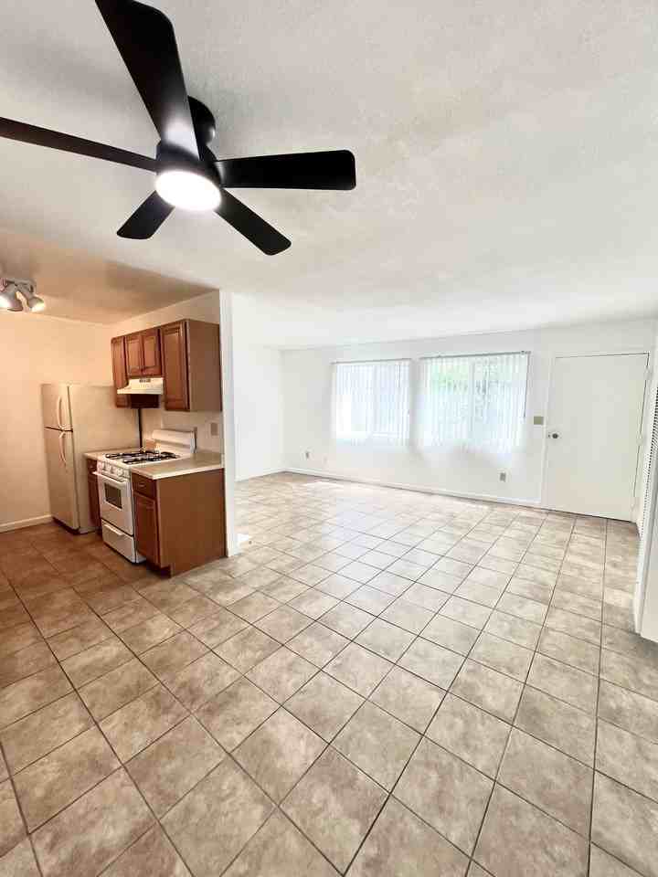 2240 West Dunlop Street - Photo 3 of 6