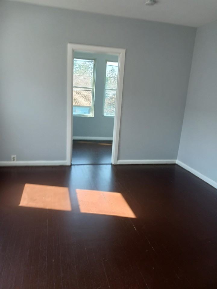 7 Franklin Street - Photo 3 of 8