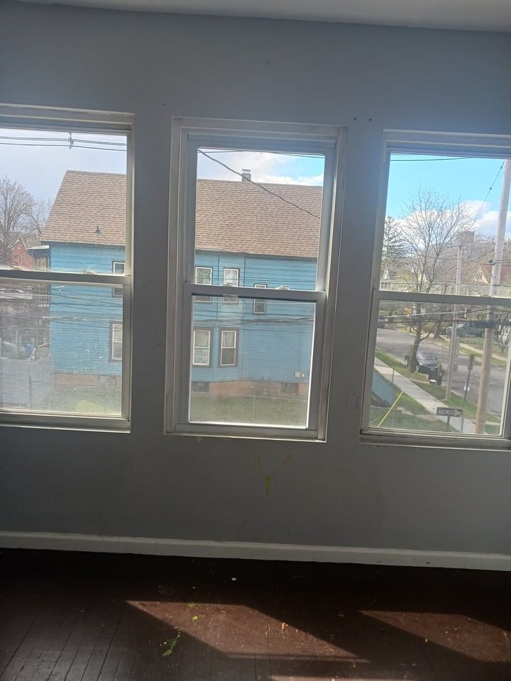 7 Franklin Street - Photo 4 of 8