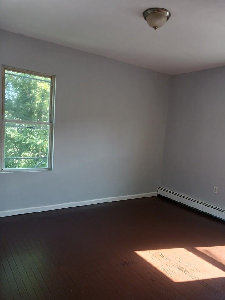 7 Franklin Street - Photo 5 of 8