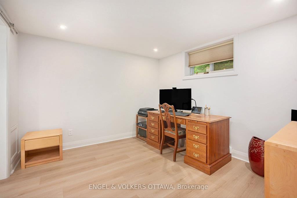 607 Shelley Ave #1 - Photo 3 of 10