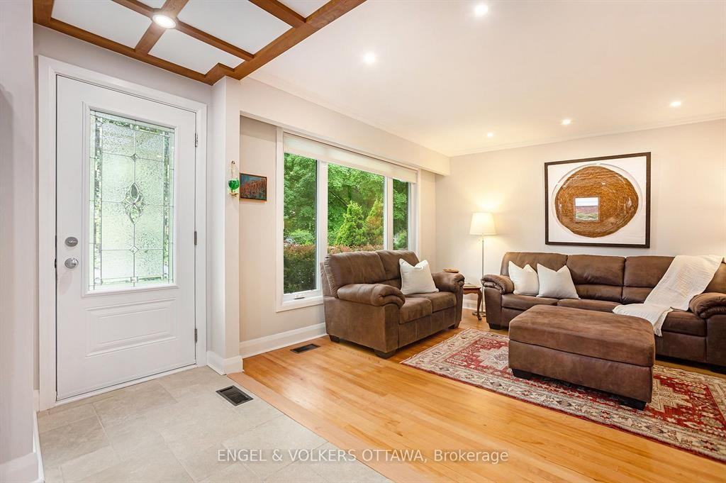 607 Shelley Ave #1 - Photo 4 of 10